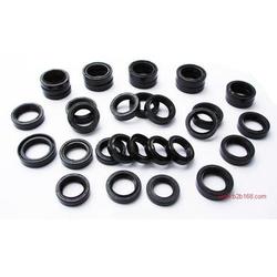 博山老齡膠塑制品廠 專注品質，橡膠托輥與五金工具的專業(yè)制造商